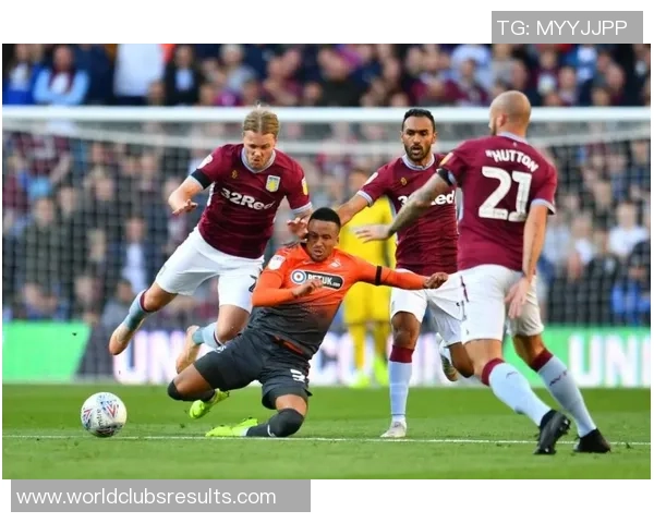 布莱浦与雷丁的激烈对决揭示英冠赛季新动态与球队未来走势